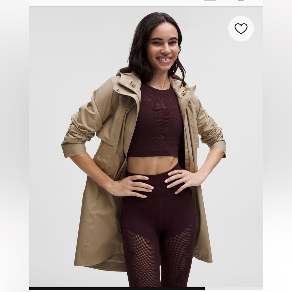 Lululemon Rain Rebel Jacket- Sheer Oak size 6